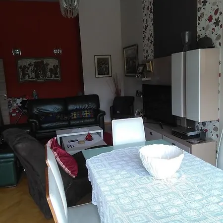 Apart Oggie Апартаменти